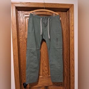 Vuori ripstop pant womens Large green
